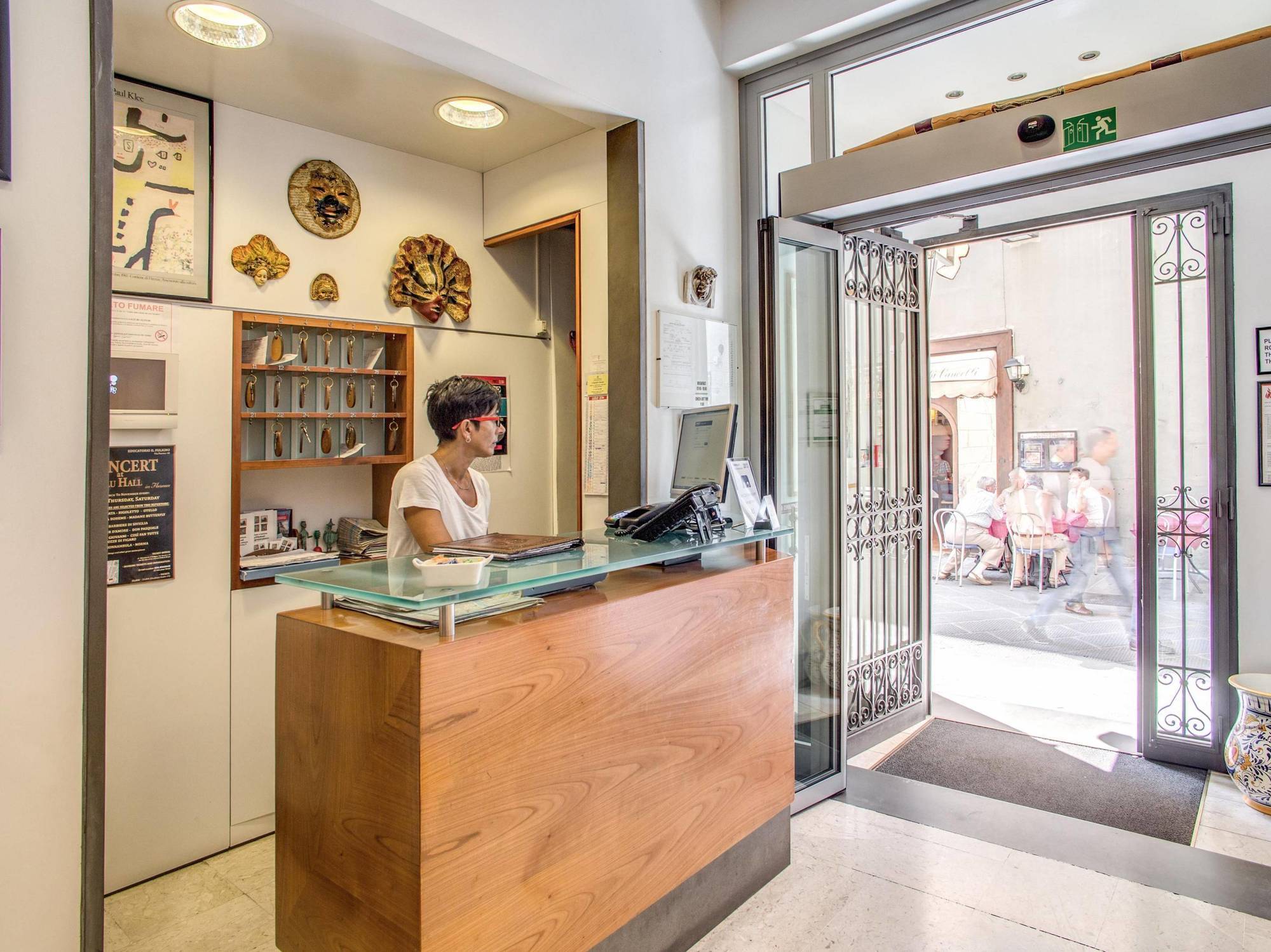 Hotel Nuova Italia Florença Exterior foto